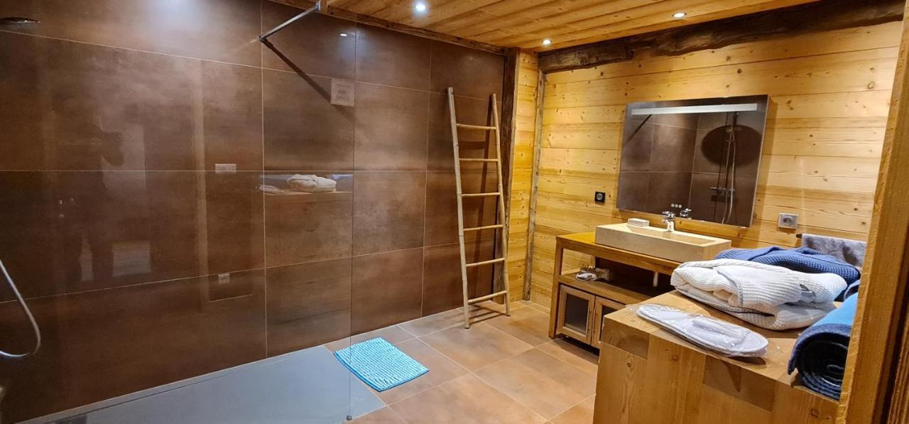 Chambres D'Hotes Le Repere Des Anges Et Spa Larnod 外观 照片