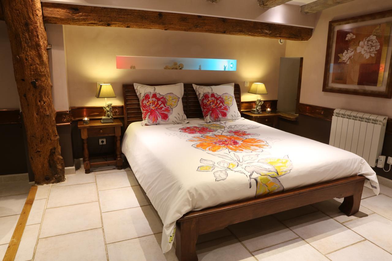 Chambres D'Hotes Le Repere Des Anges Et Spa Larnod 外观 照片