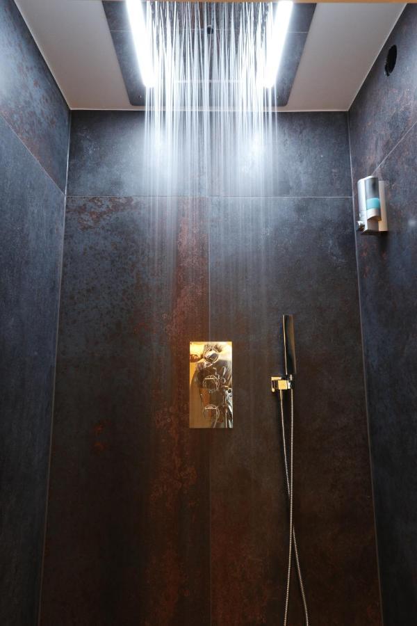 Chambres D'Hotes Le Repere Des Anges Et Spa Larnod 外观 照片